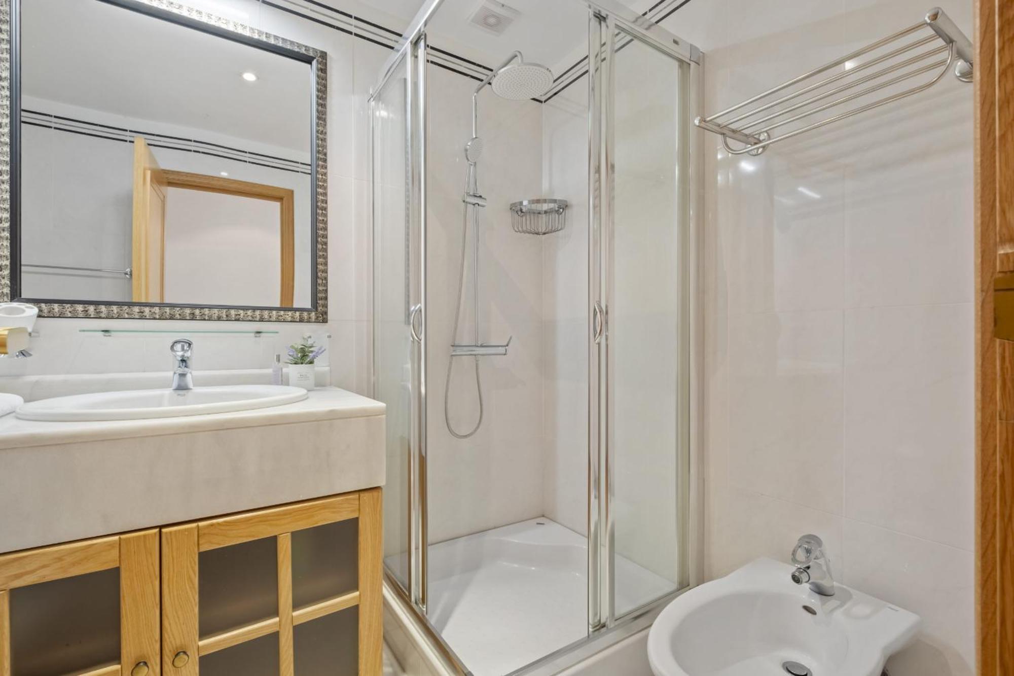 Serenity Solace By Madeira Sun Travel *