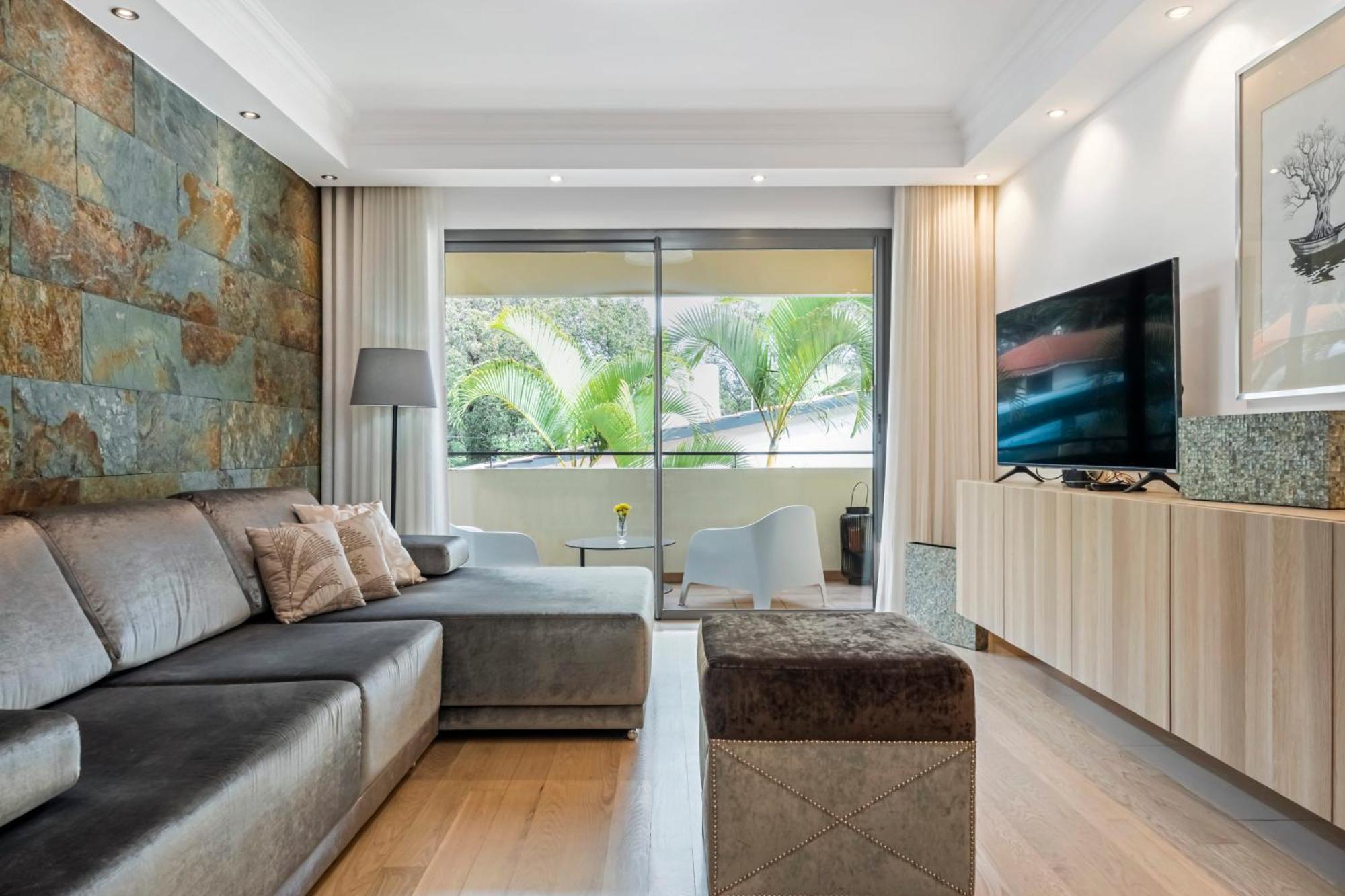 White House Premium * Funchal (Madeira)