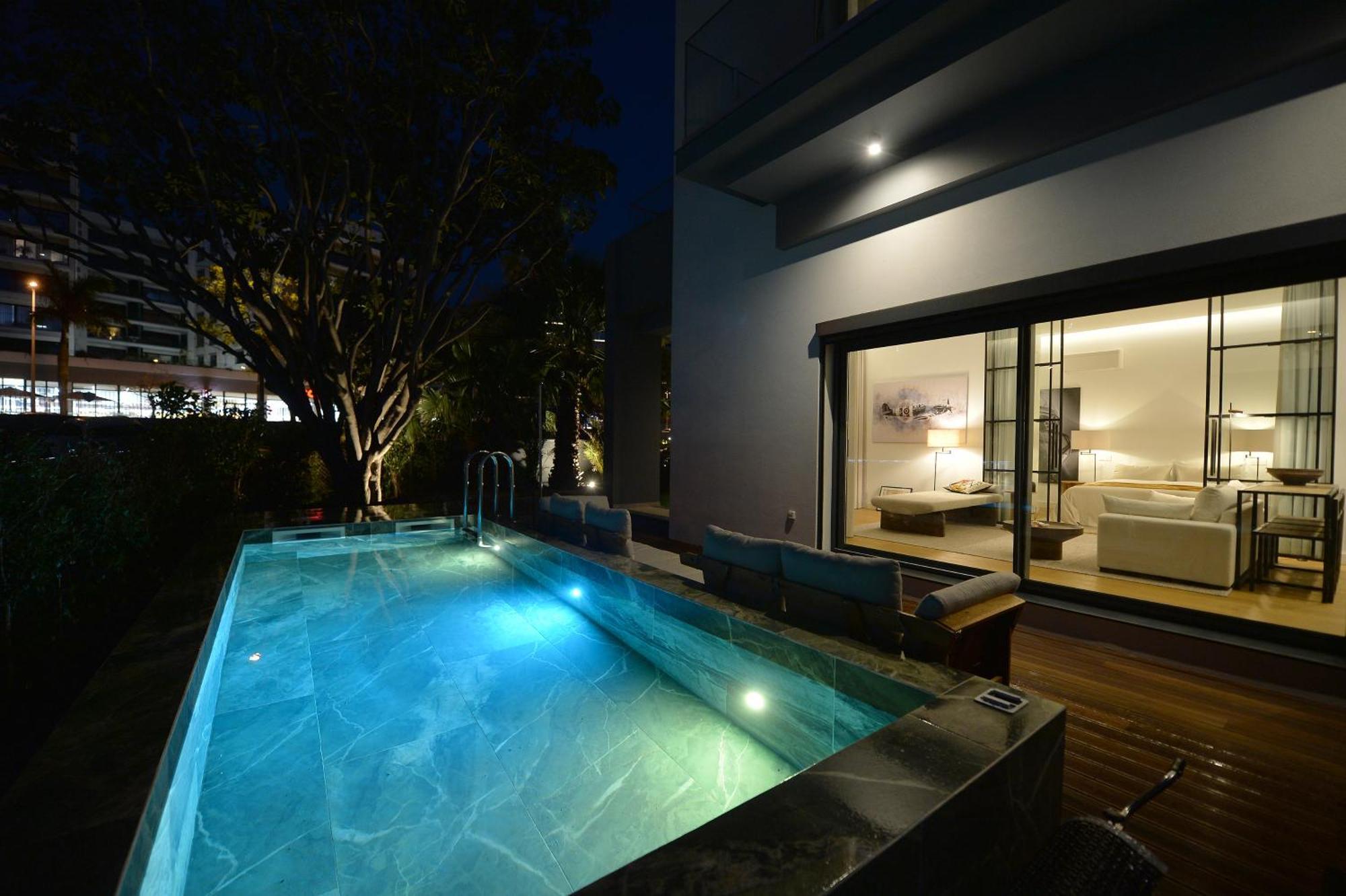 Acqua - Private Swimming Pool * Funchal (Madeira)