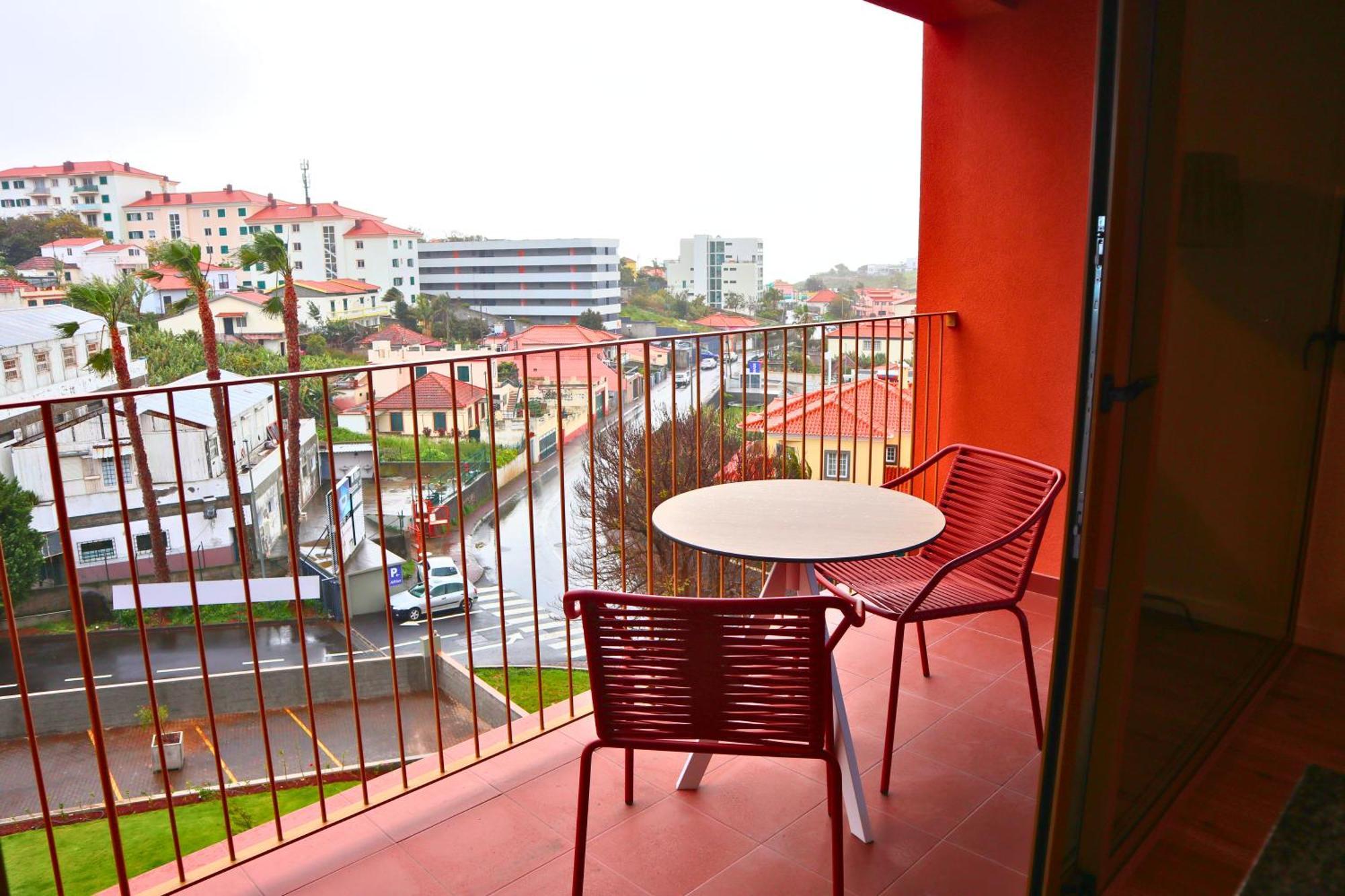 Apartment Colours By Madeira