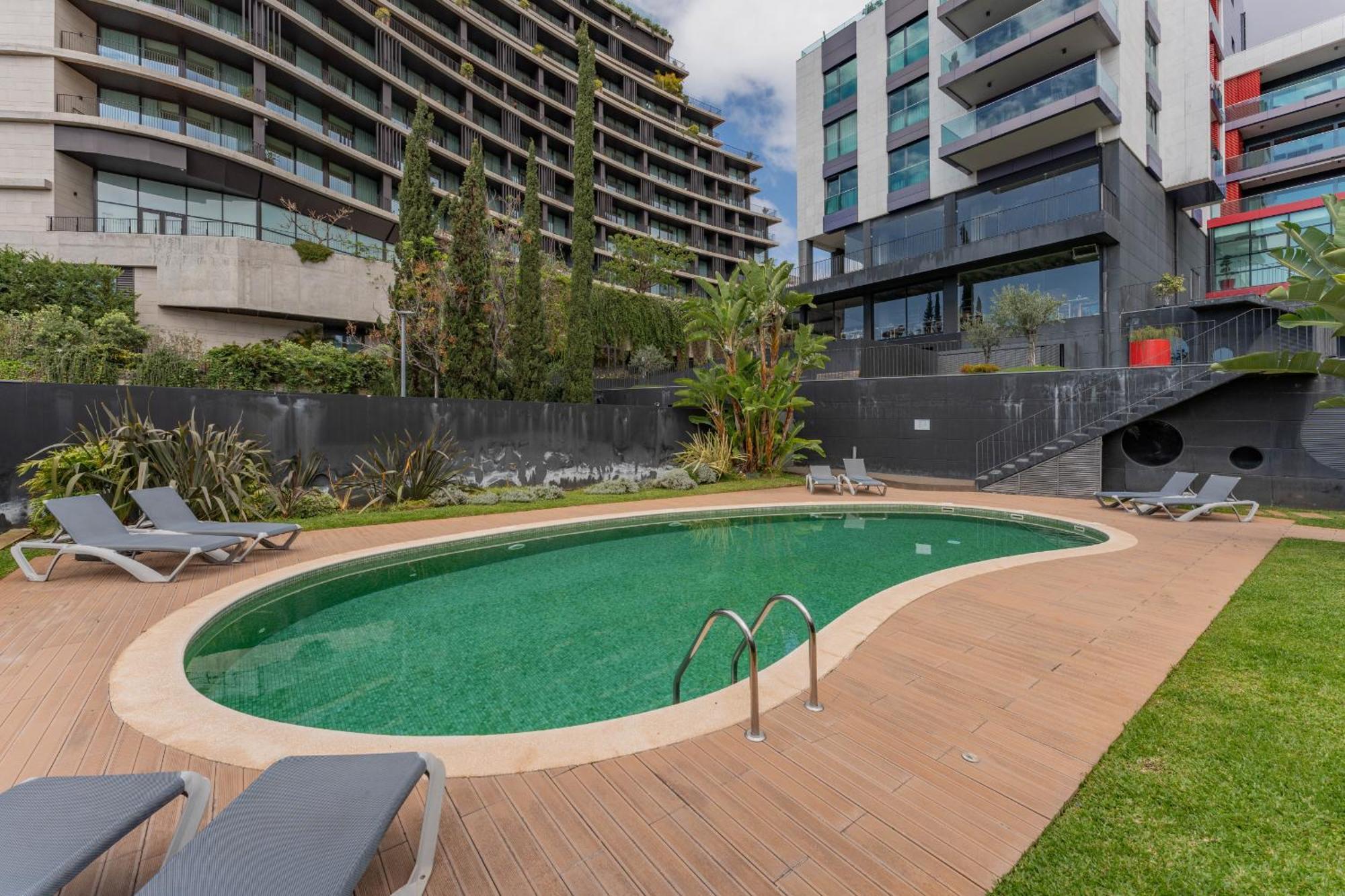 Apartment Flh Elegant With Pool & Balcony *