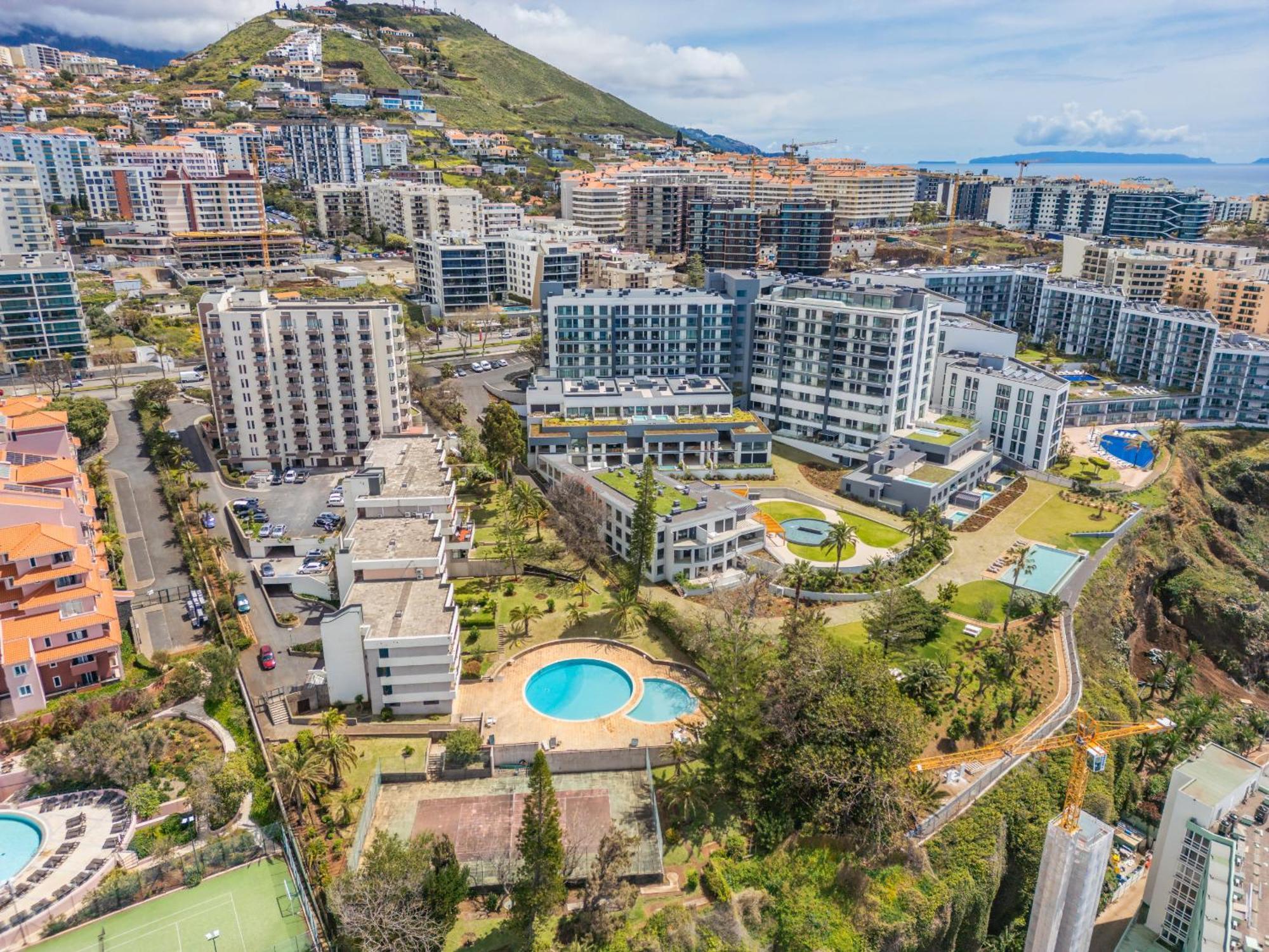 Summertime By Madeira Sun Travel * Funchal (Madeira)