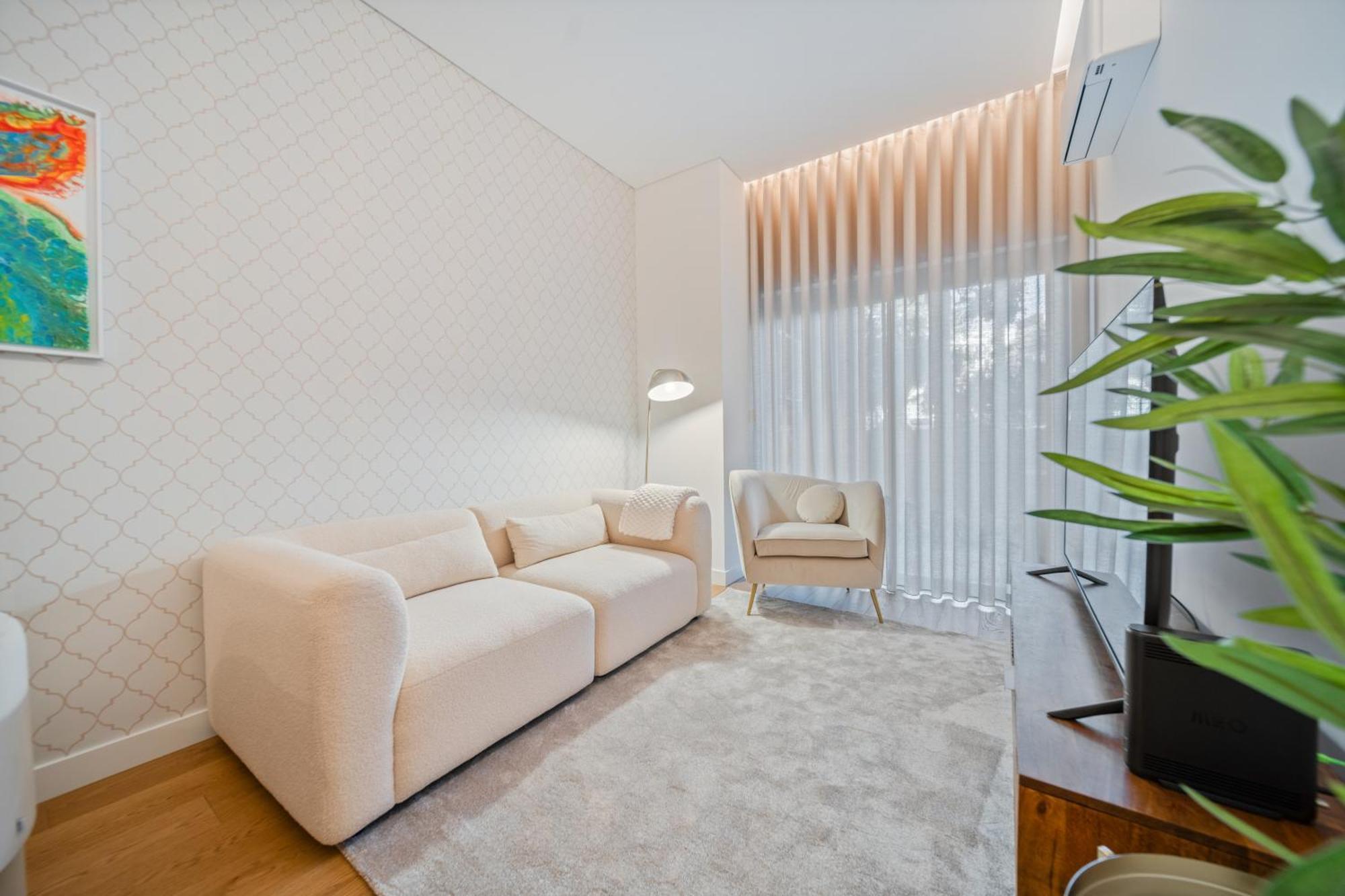 In-town Residences Apartment *