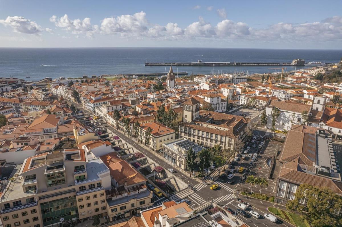 Madeira Rooftop Studio, Ocean & View *