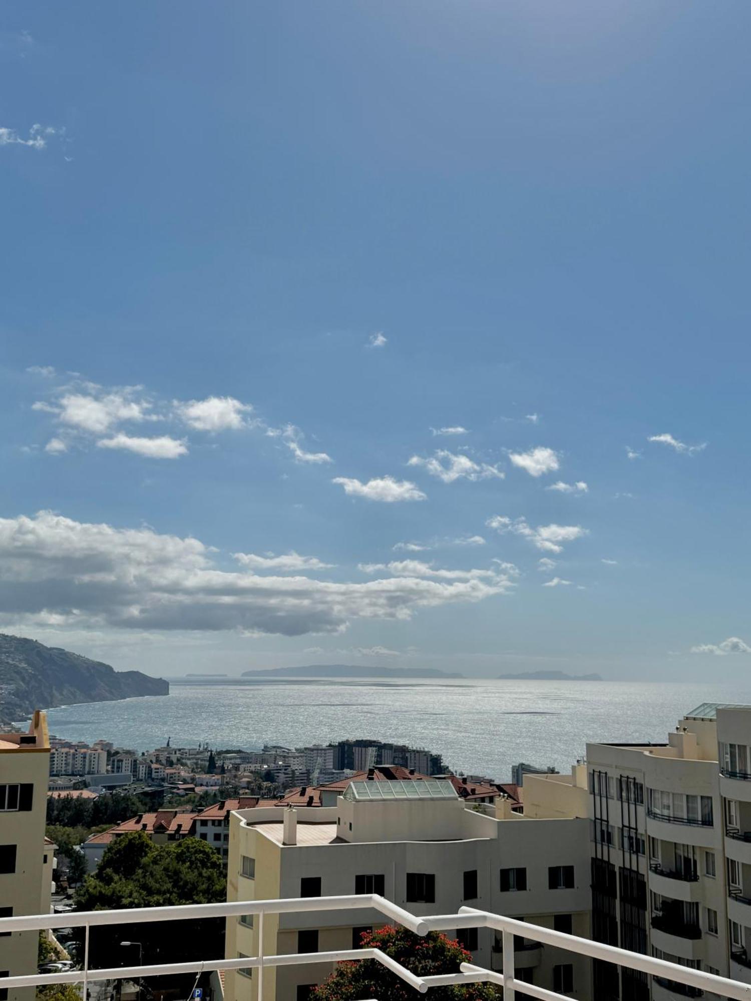 Apartment Bay View-walk To Lido & Center Funchal (Madeira)