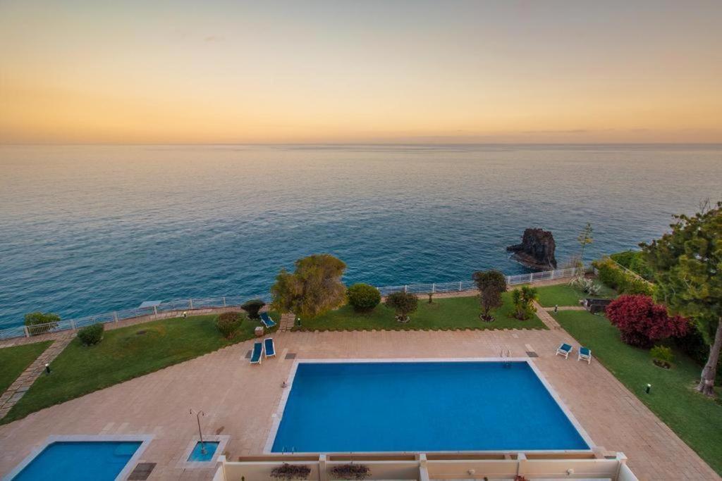 Sunny Getaway In Funchal * Funchal (Madeira)