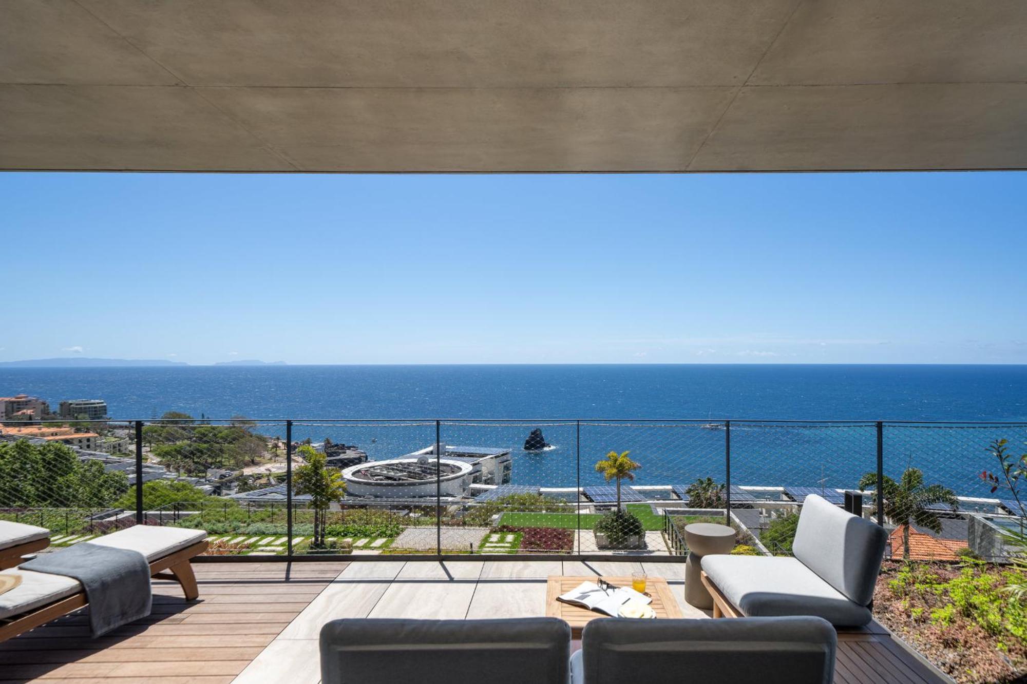 Apartment Savoy Monumentalis Iii By An Island