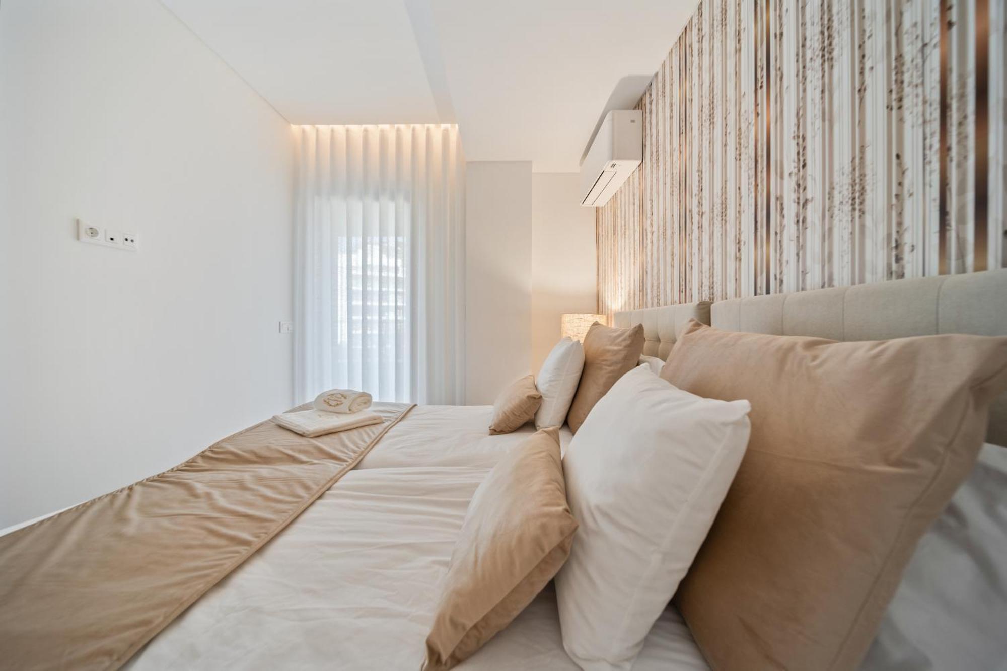 In-town Residences Apartment *