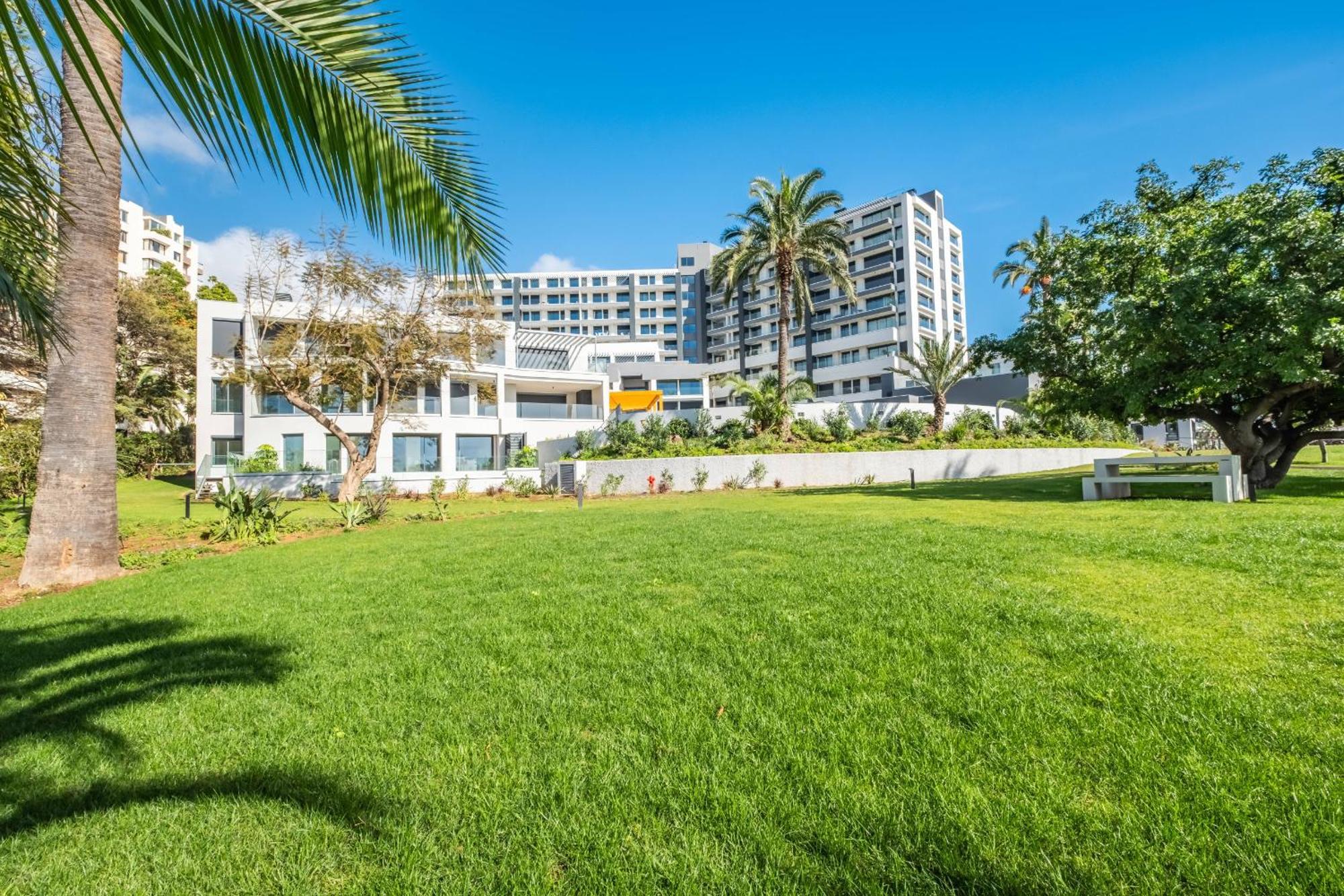 Acquas Bliss By Madeira Sun Travel