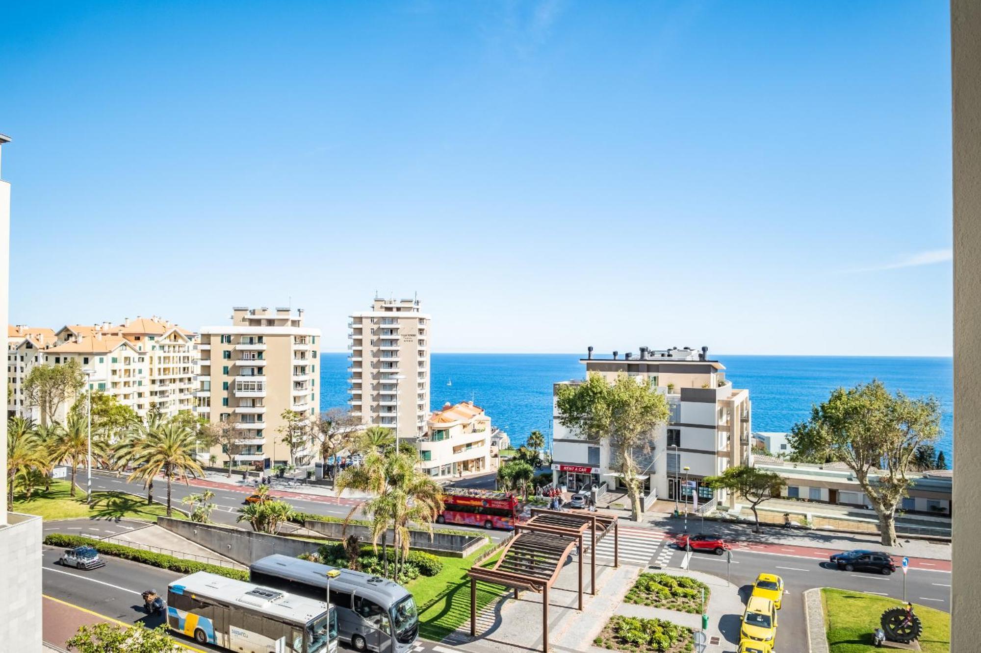Forum Ocean View 5c By Madeira Sun Travel * Funchal (Madeira)