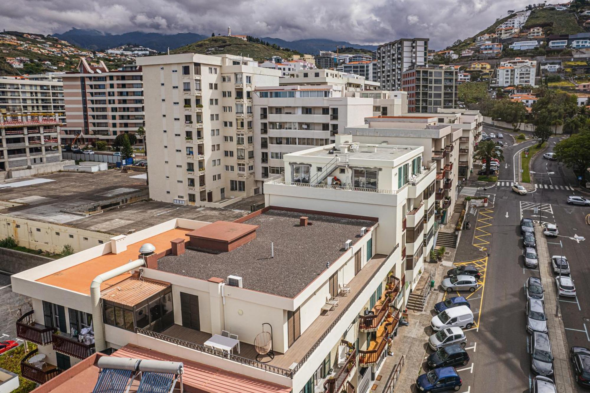 Portola Penthouse By Ymr Apartamento *