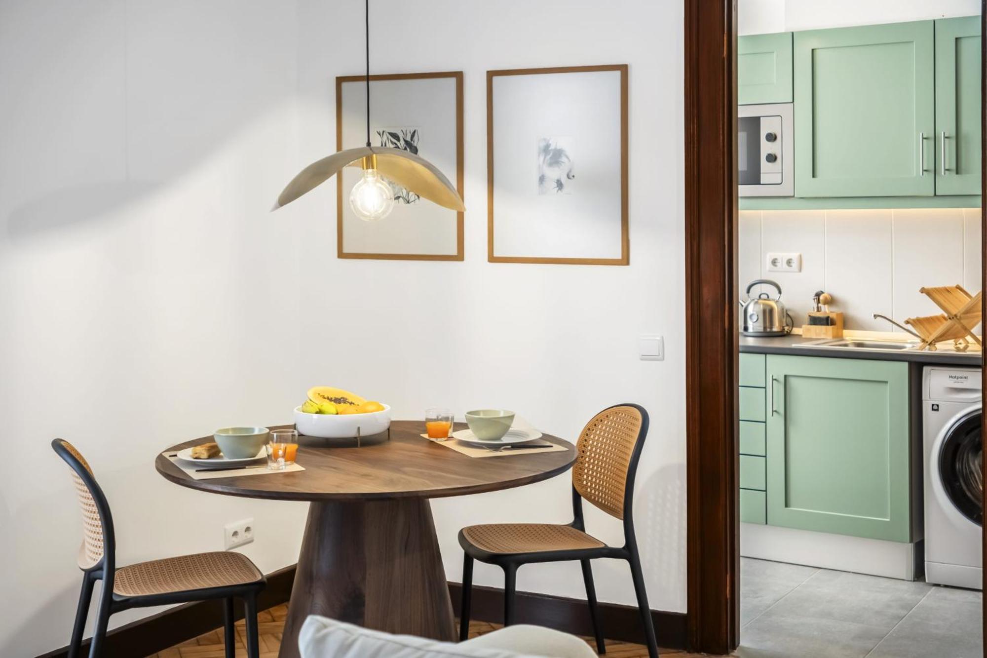 Zino B - By Wehost Apartment *