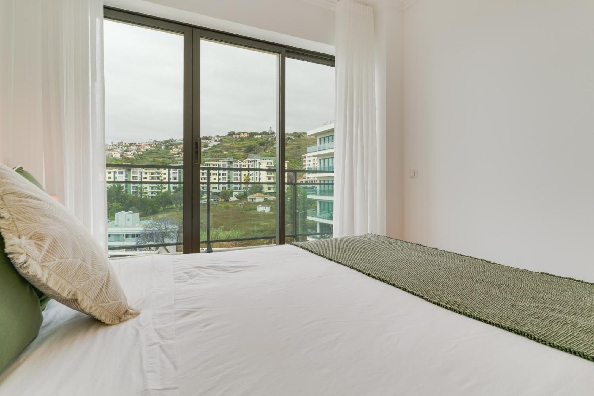 Anjo Location * Funchal (Madeira)
