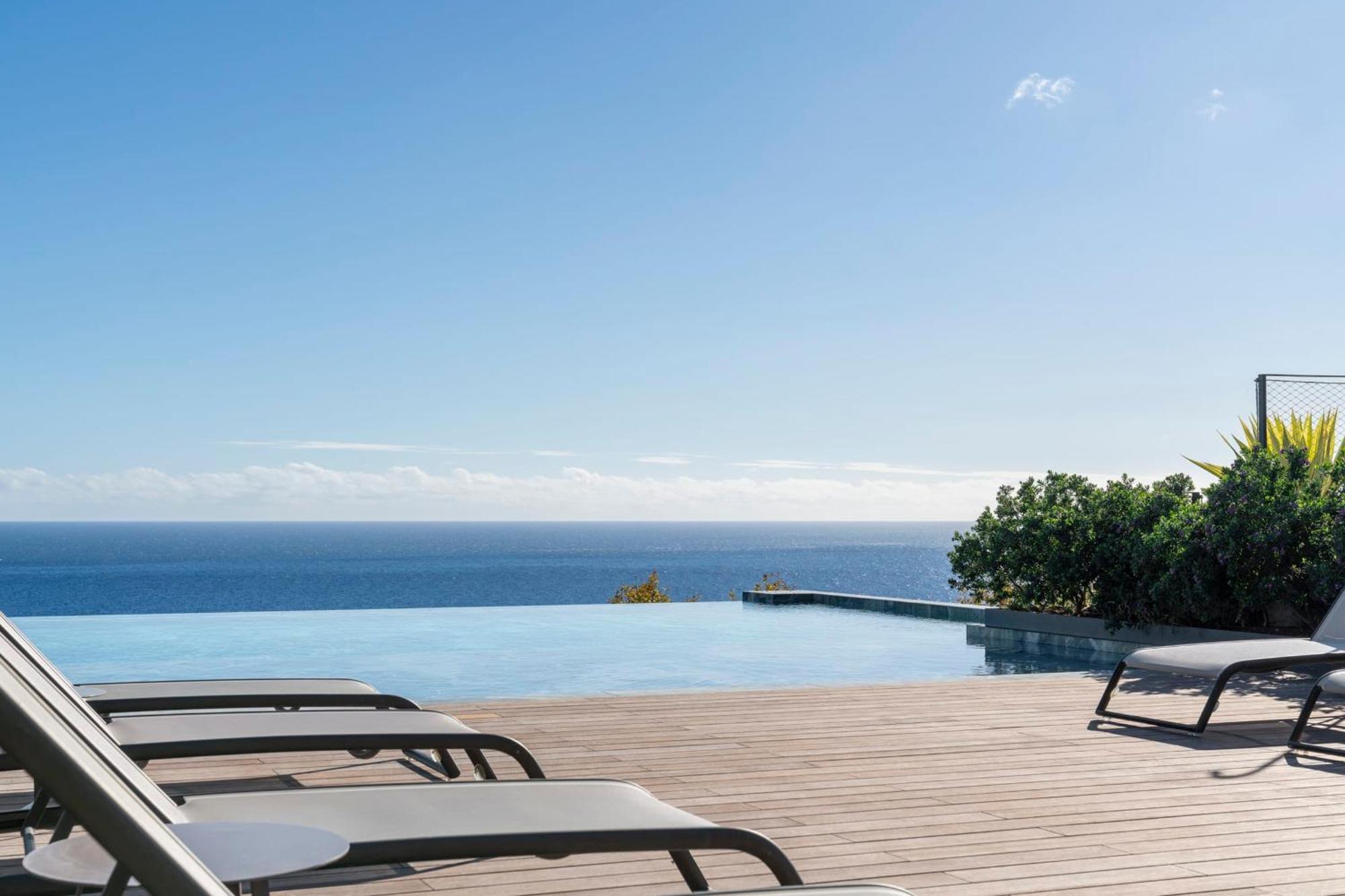 Savoy Monumentalis V A Retreat In An Icon Of Luxury Apartment Funchal (Madeira)