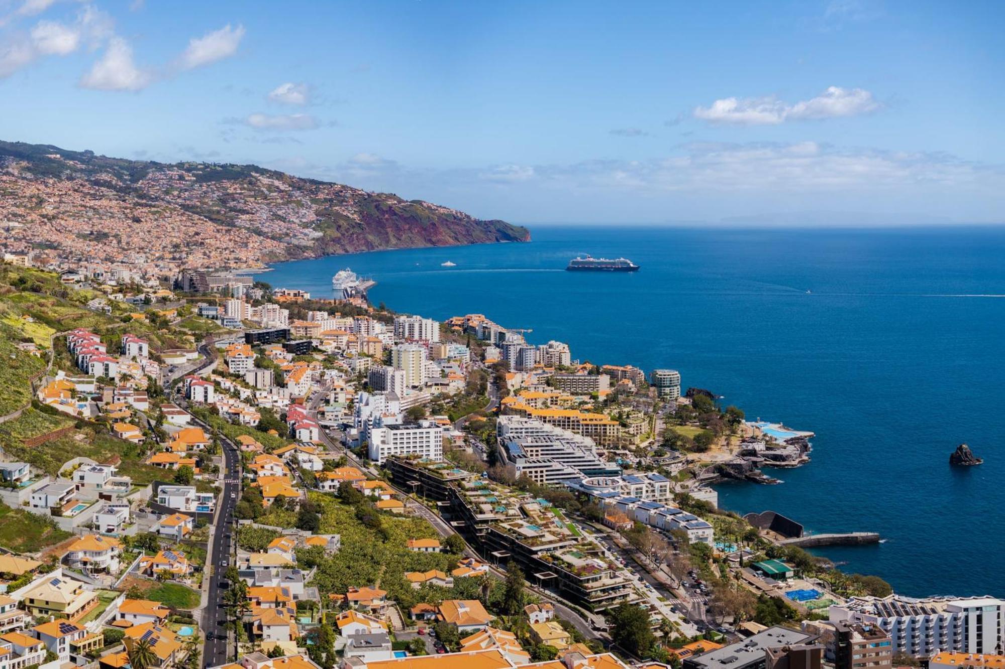 Apartamento Savoy Monumentalis V A Retreat In An Icon Of Luxury Funchal (Madeira)