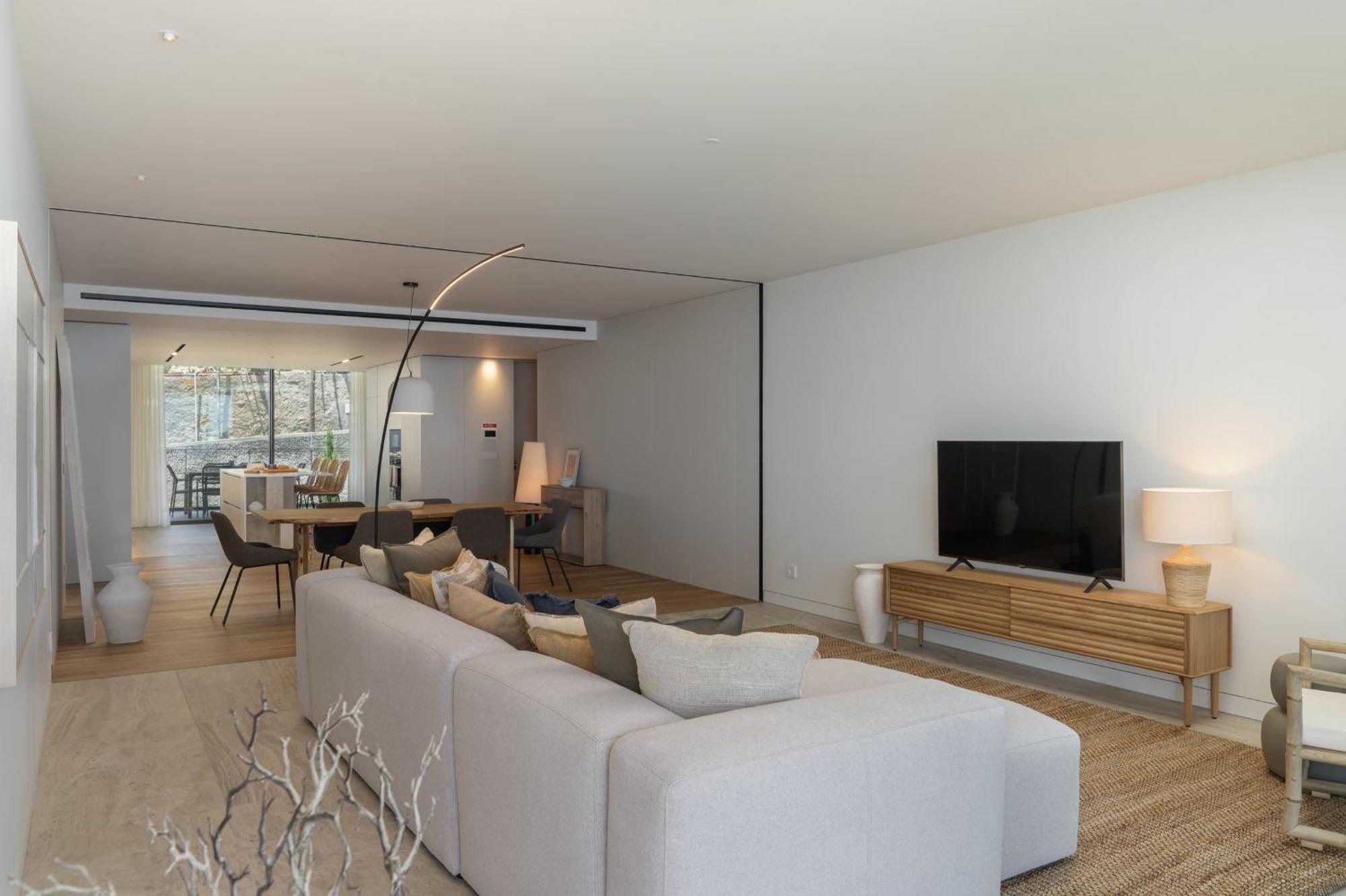 Savoy Monumentalis V A Retreat In An Icon Of Luxury Apartment *