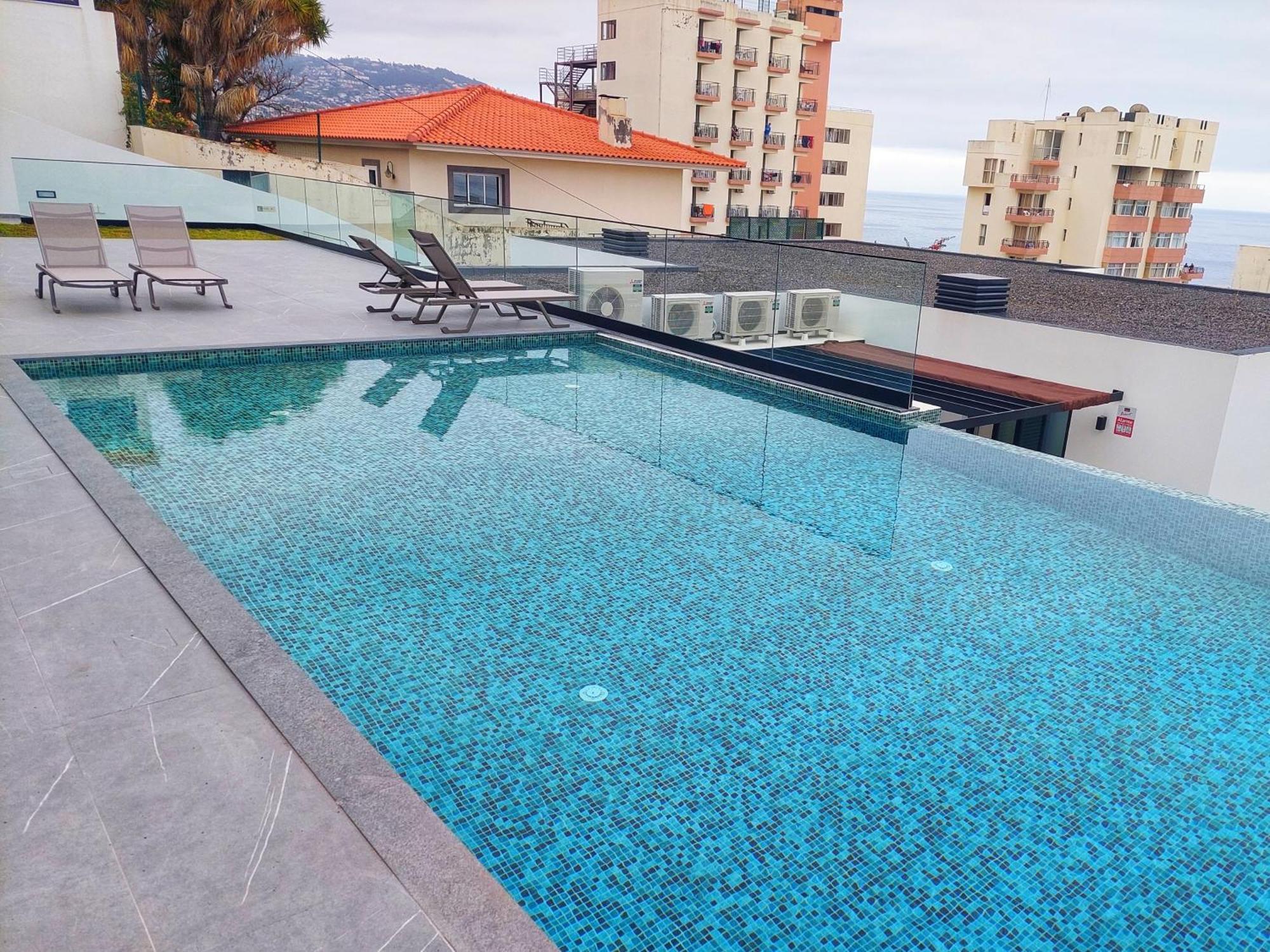 Infinito Azul - Moderno Elegante Com Piscina Apartment