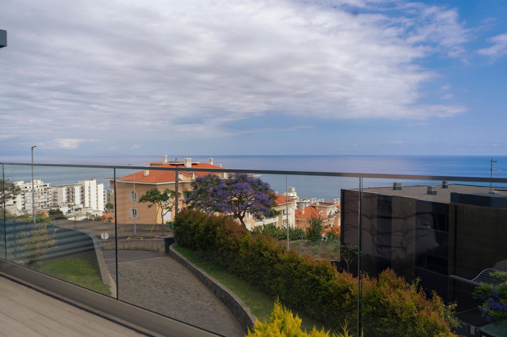White Funchal (Madeira)