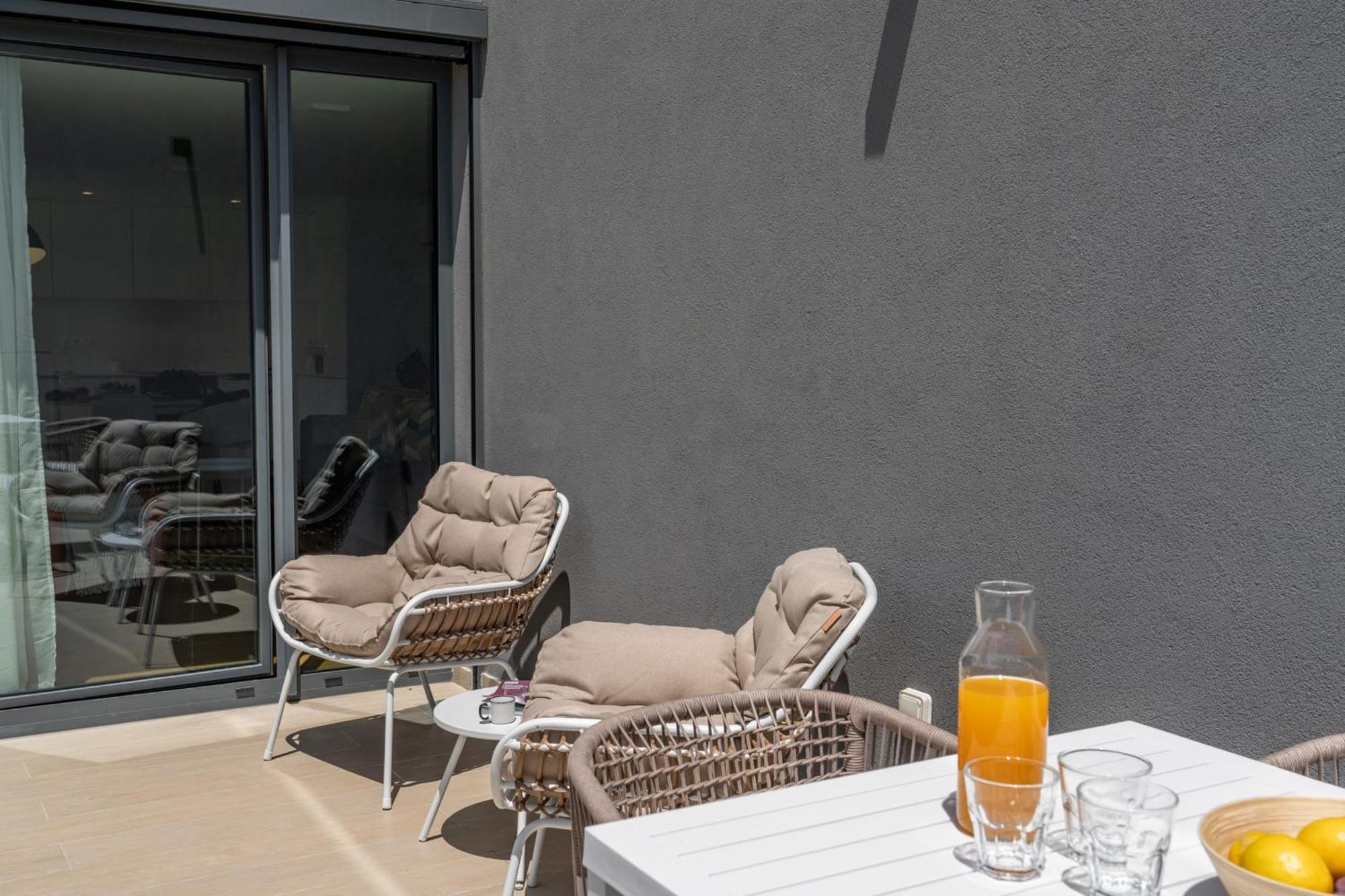 Acqua Viii Sea View And Pool