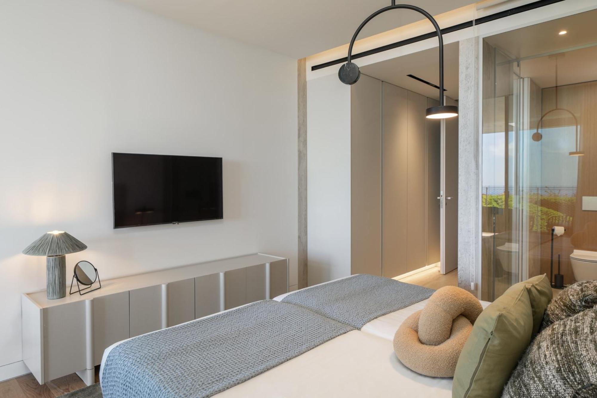 Savoy Monumentalis Iv Luxury And Unmatched Views * Funchal (Madeira)