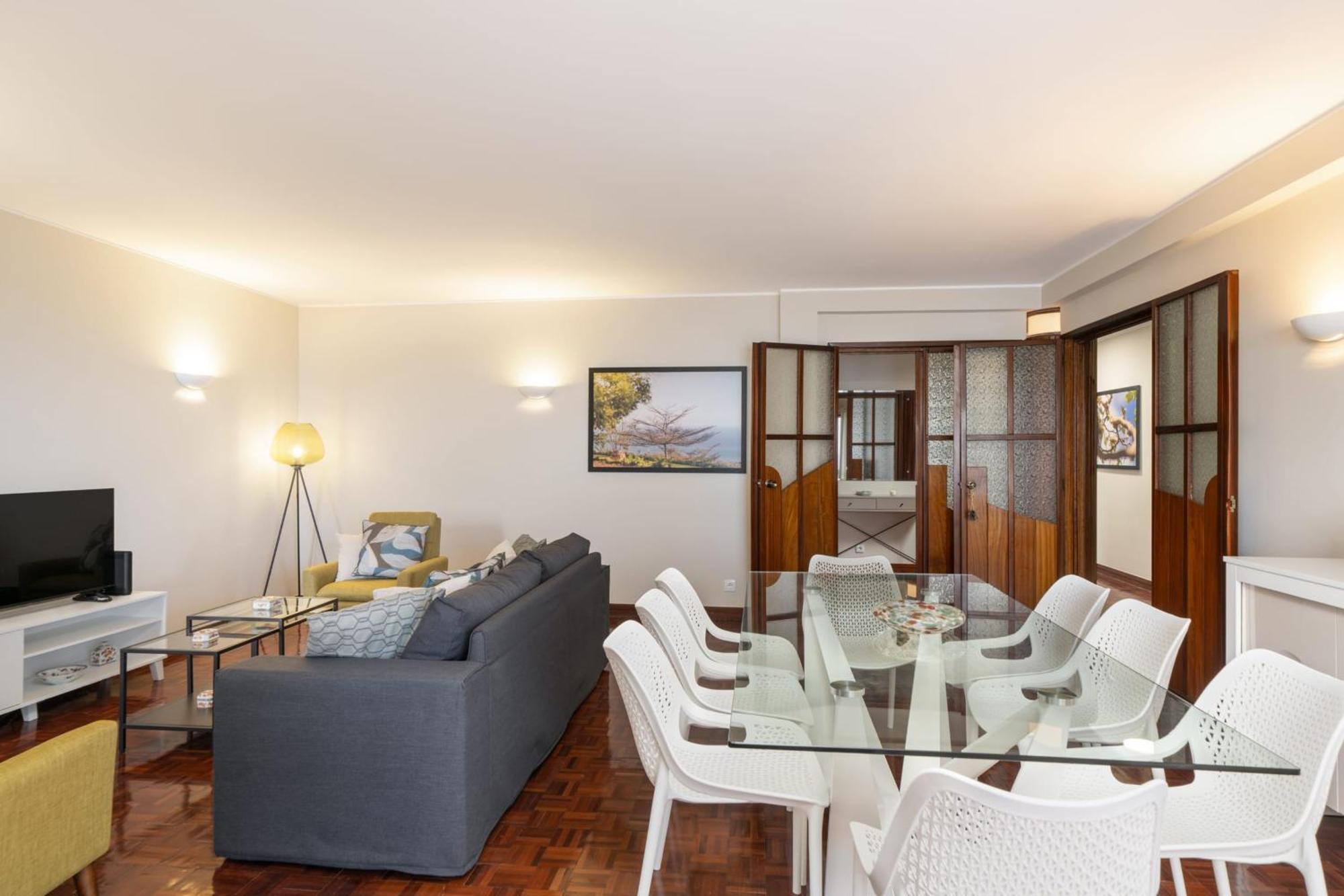 Olimpo I Comfort In The Heart Of * Funchal (Madeira)