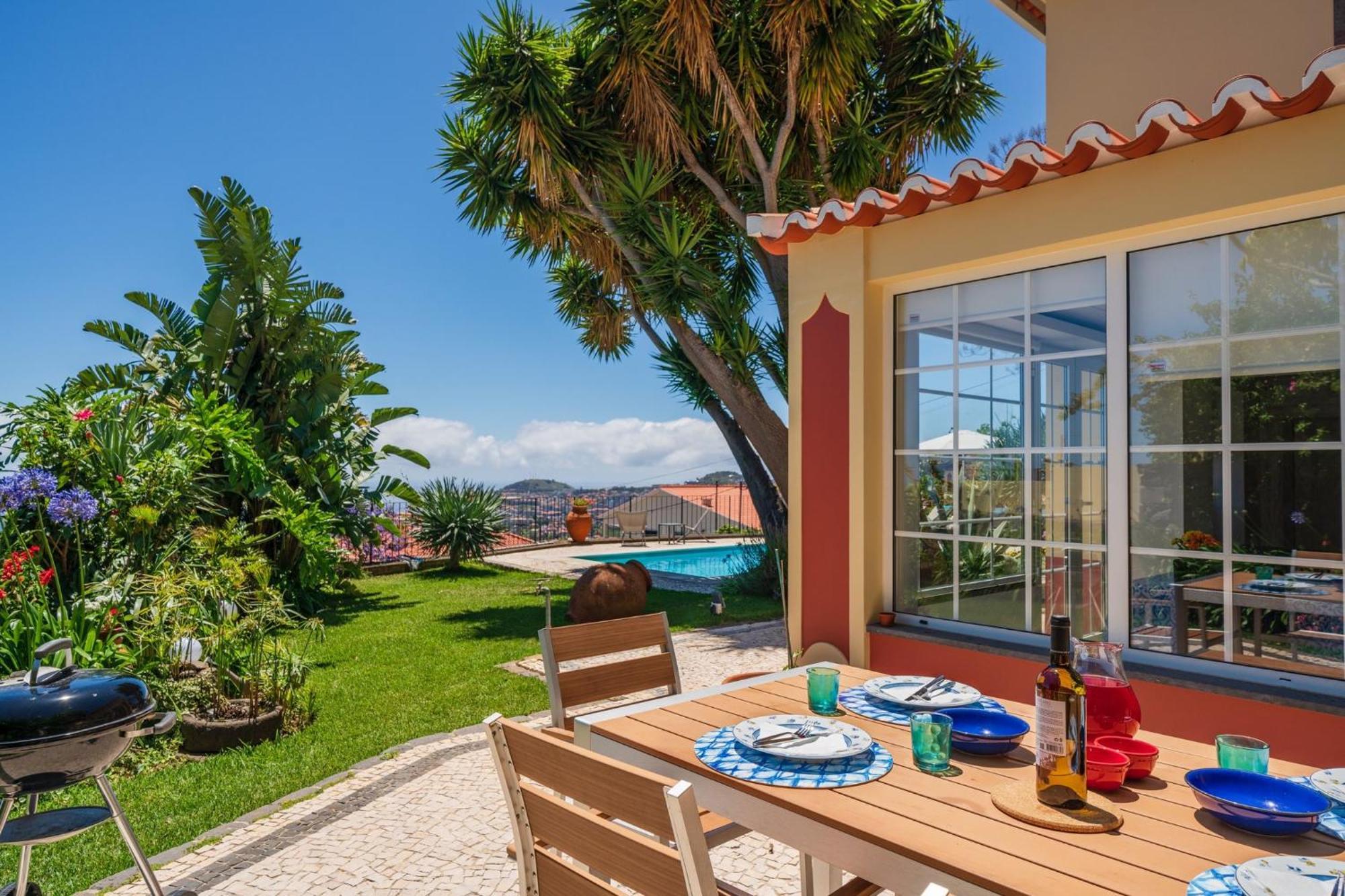 Quinta D'alegria: Panoramic Sea View In Funchal (Madeira)