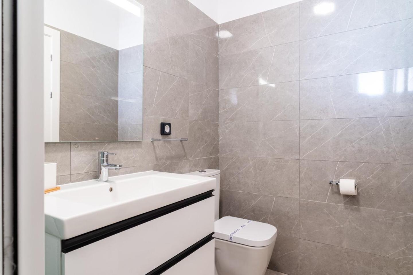 Guestready - Typical Experience In *