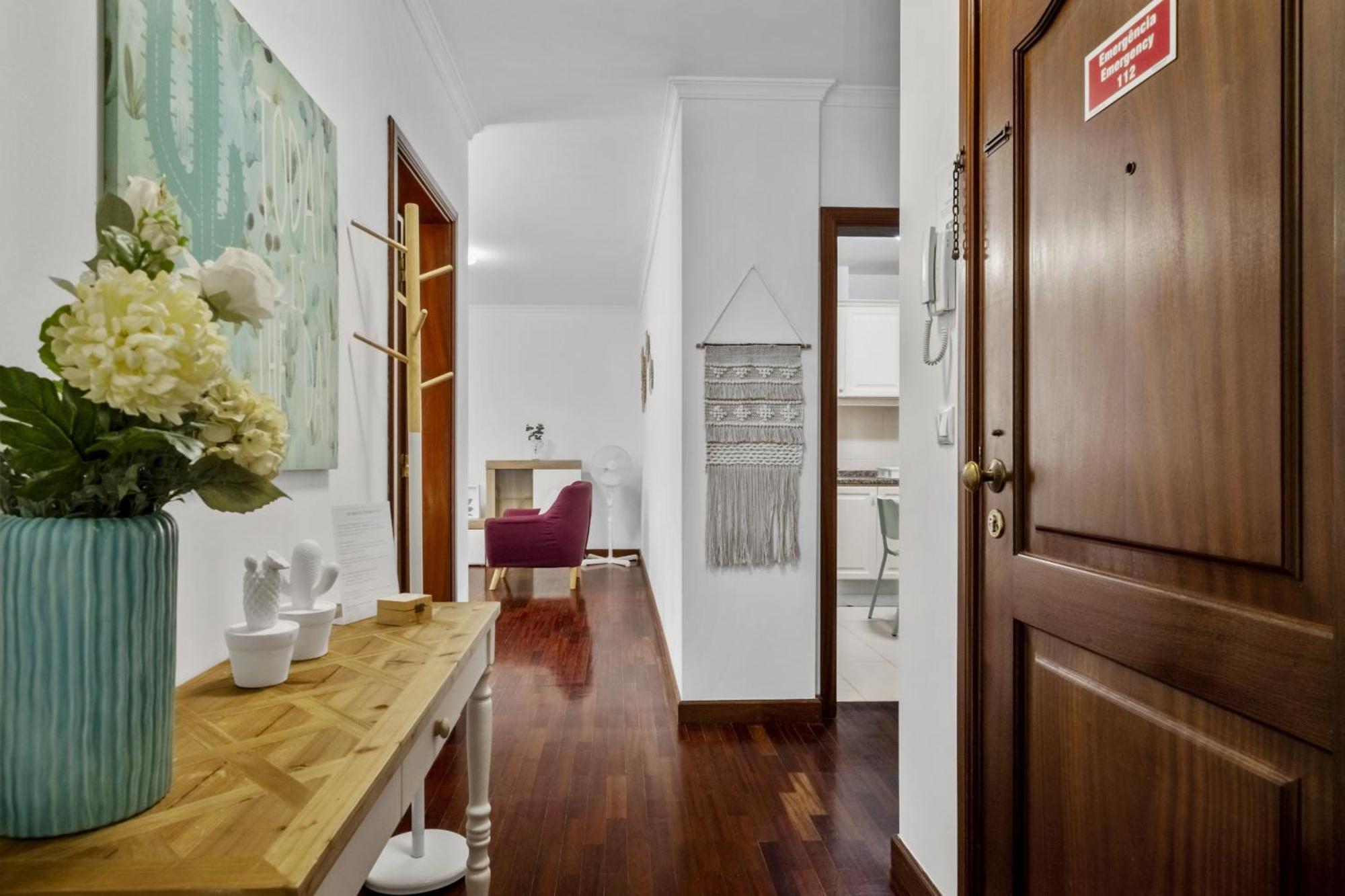 Appartement Netos - By Wehost *