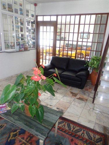 Pensao Residencial Teresinha Guest house 2*