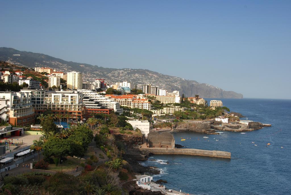 Do Mar * Funchal (Madeira)