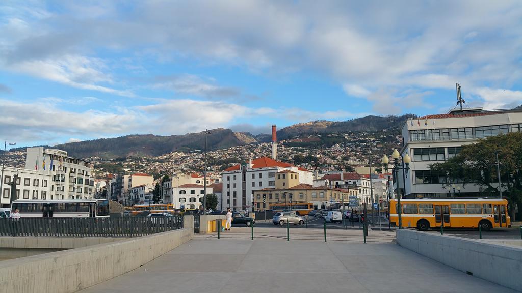 Edificio Charles 206 * Funchal (Madeira)