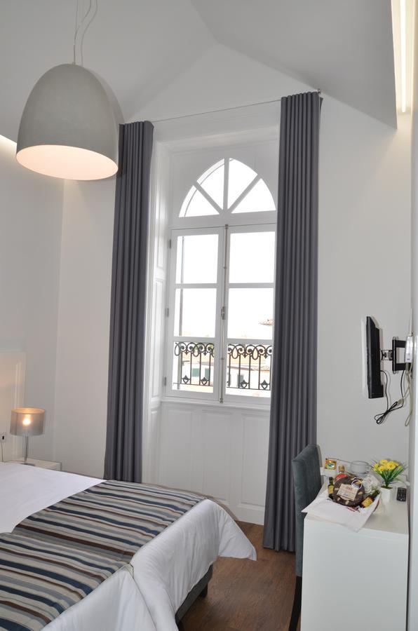 Edificio Charles 301 Apartment