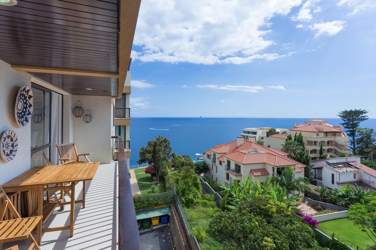 Sunset Terrace Ocean Cliff Pool Funchal (Madeira)