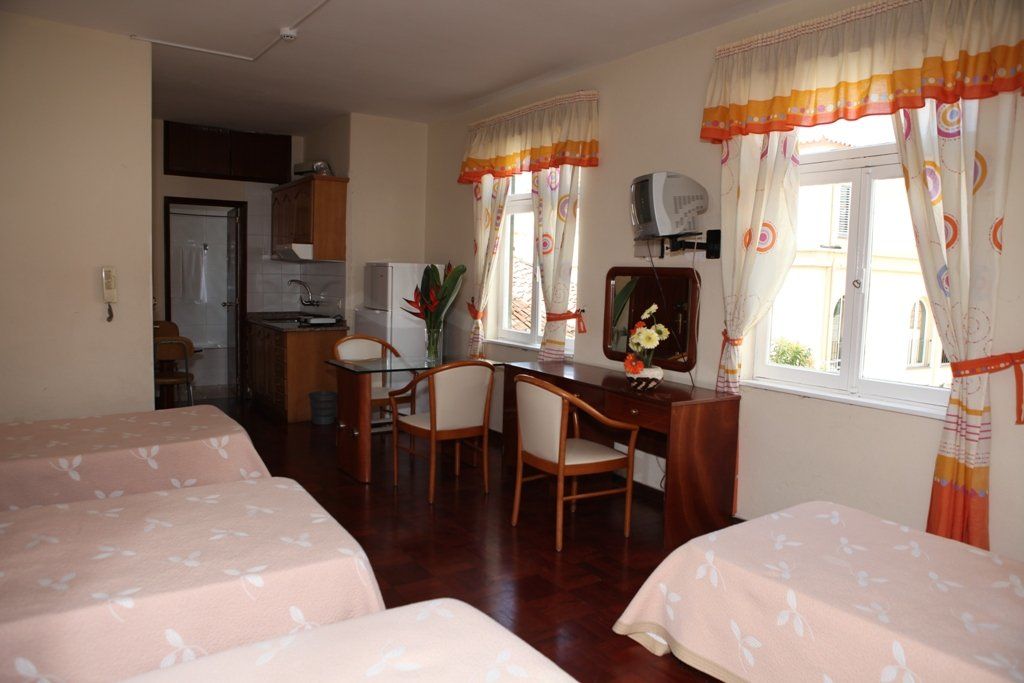 Residencial Colombo 2*