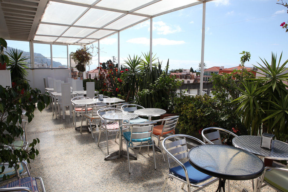 Residencial Colombo 2* Funchal (Madeira)