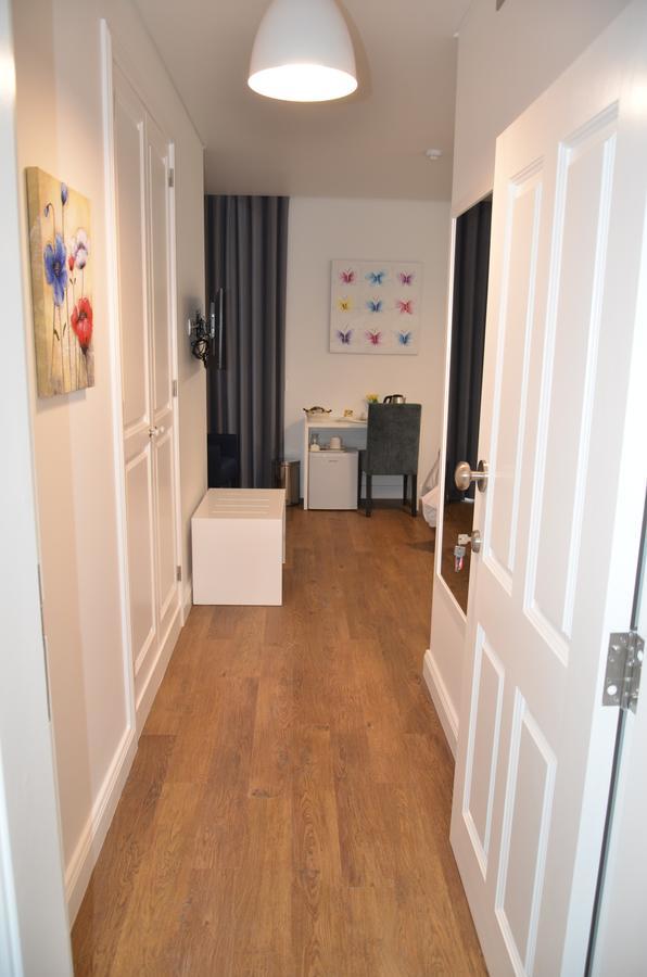 Edificio Charles 201 Homestay