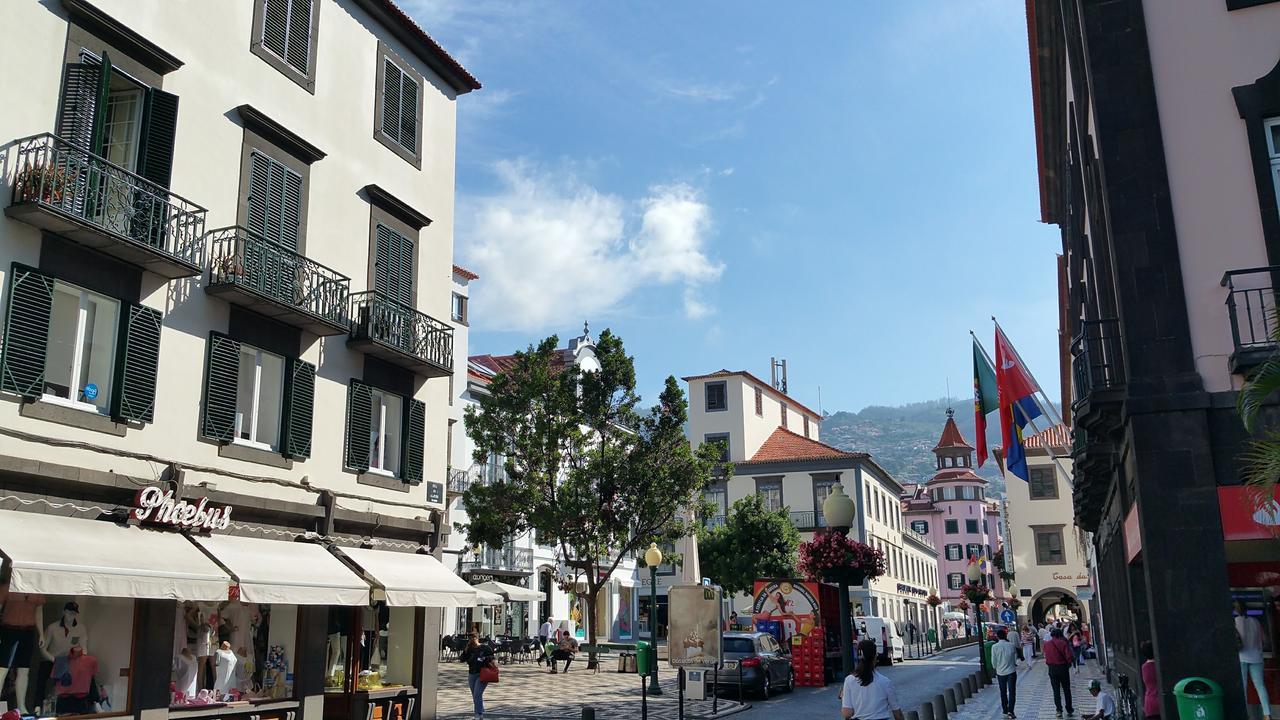 Edificio Charles 201 Homestay Funchal (Madeira)