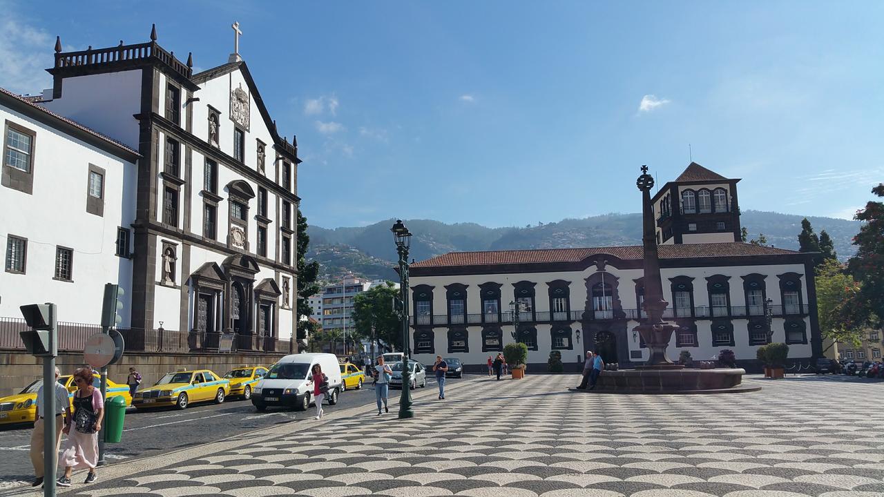 Edificio Charles 201