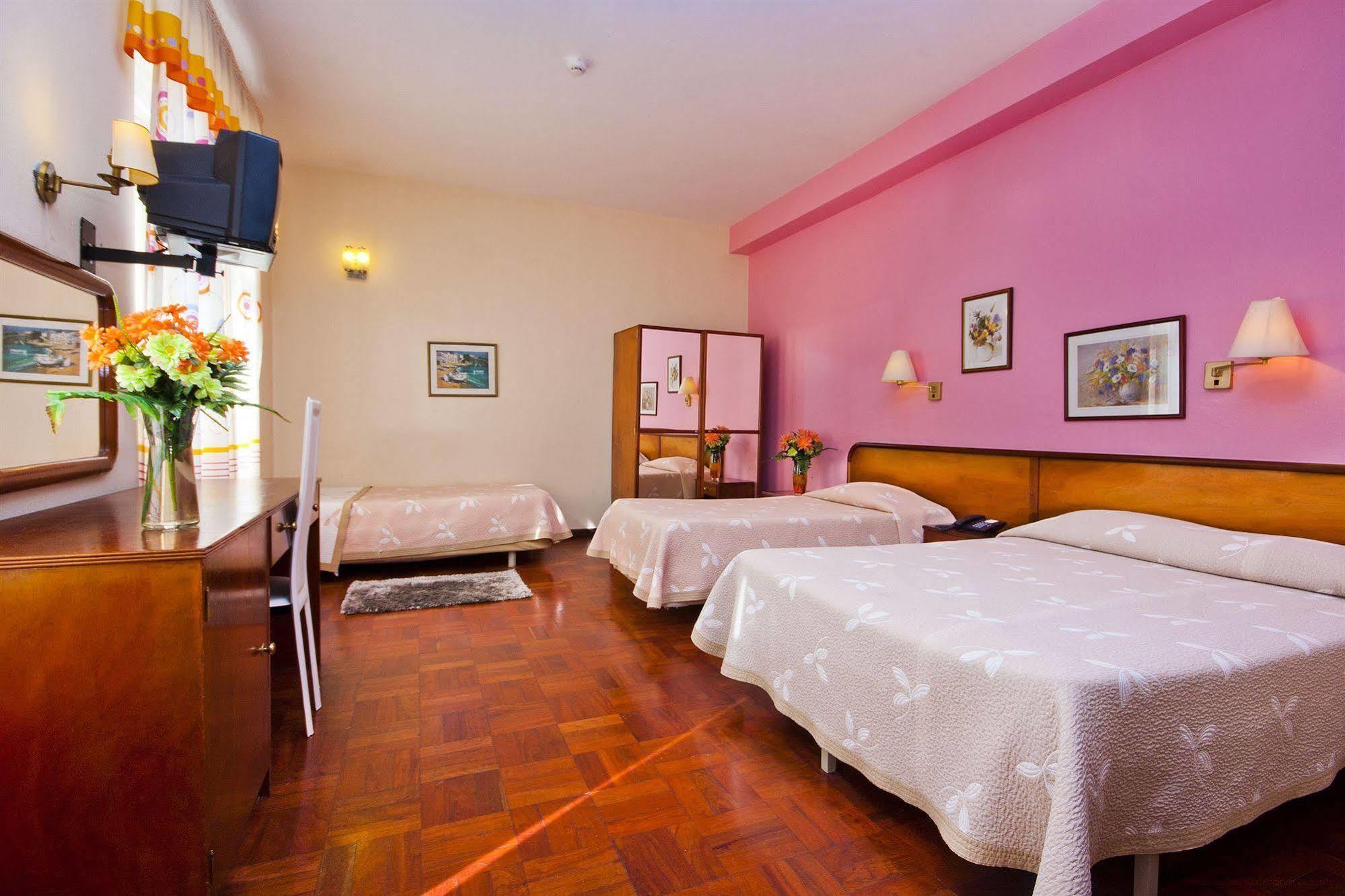 Residencial Colombo 2* Funchal (Madeira)