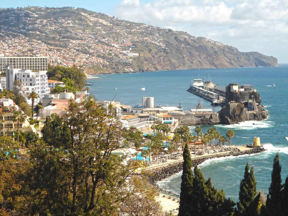 Miramar With Pool By Madeira Apartamento