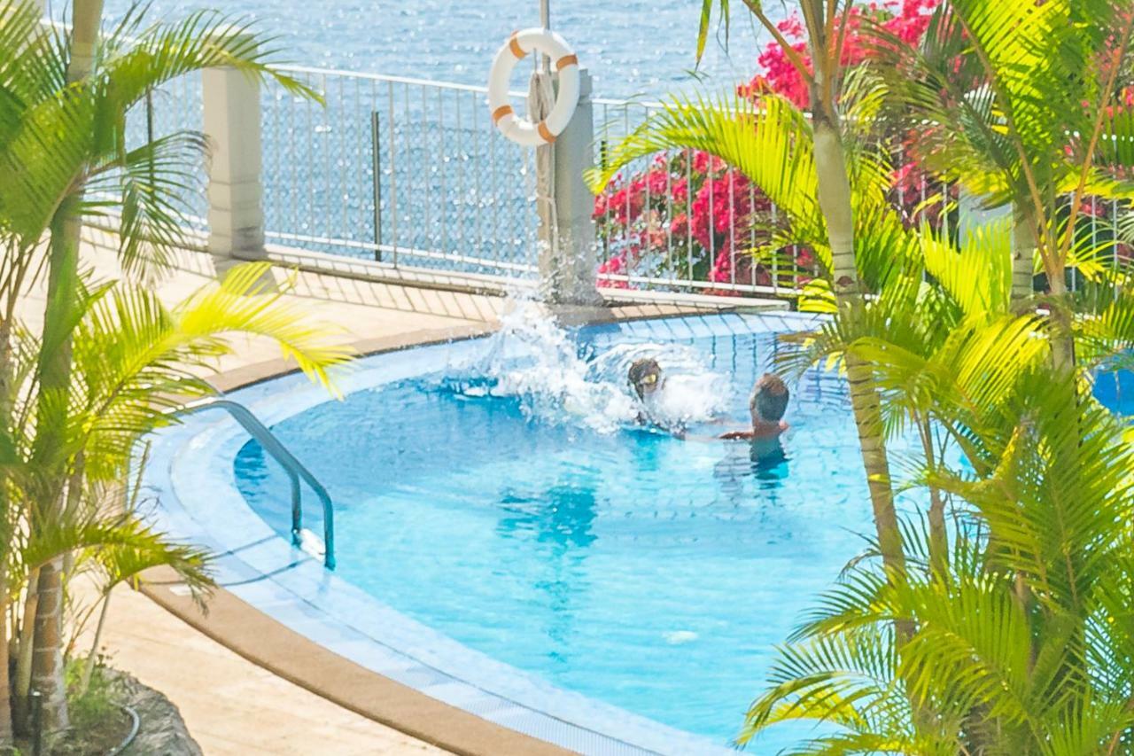Arcadas Grand Sea View *
