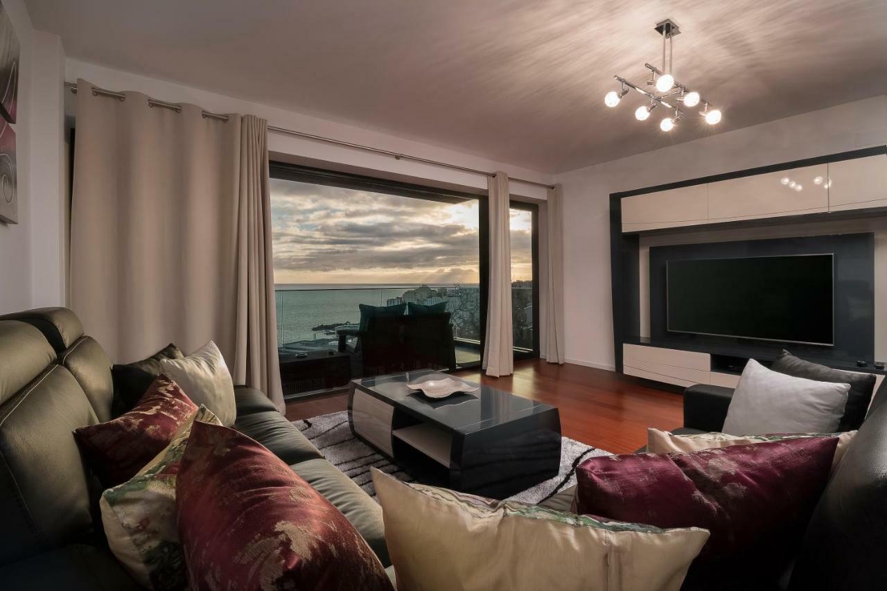Paradise - Modern And Sophisticated * Funchal (Madeira)