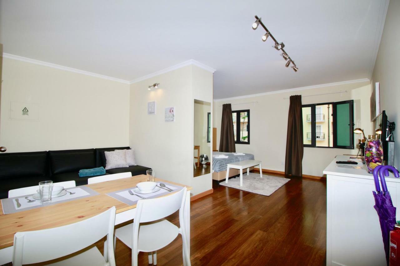 Tr3s Qu4rtos Carmo By Analodges Apartment