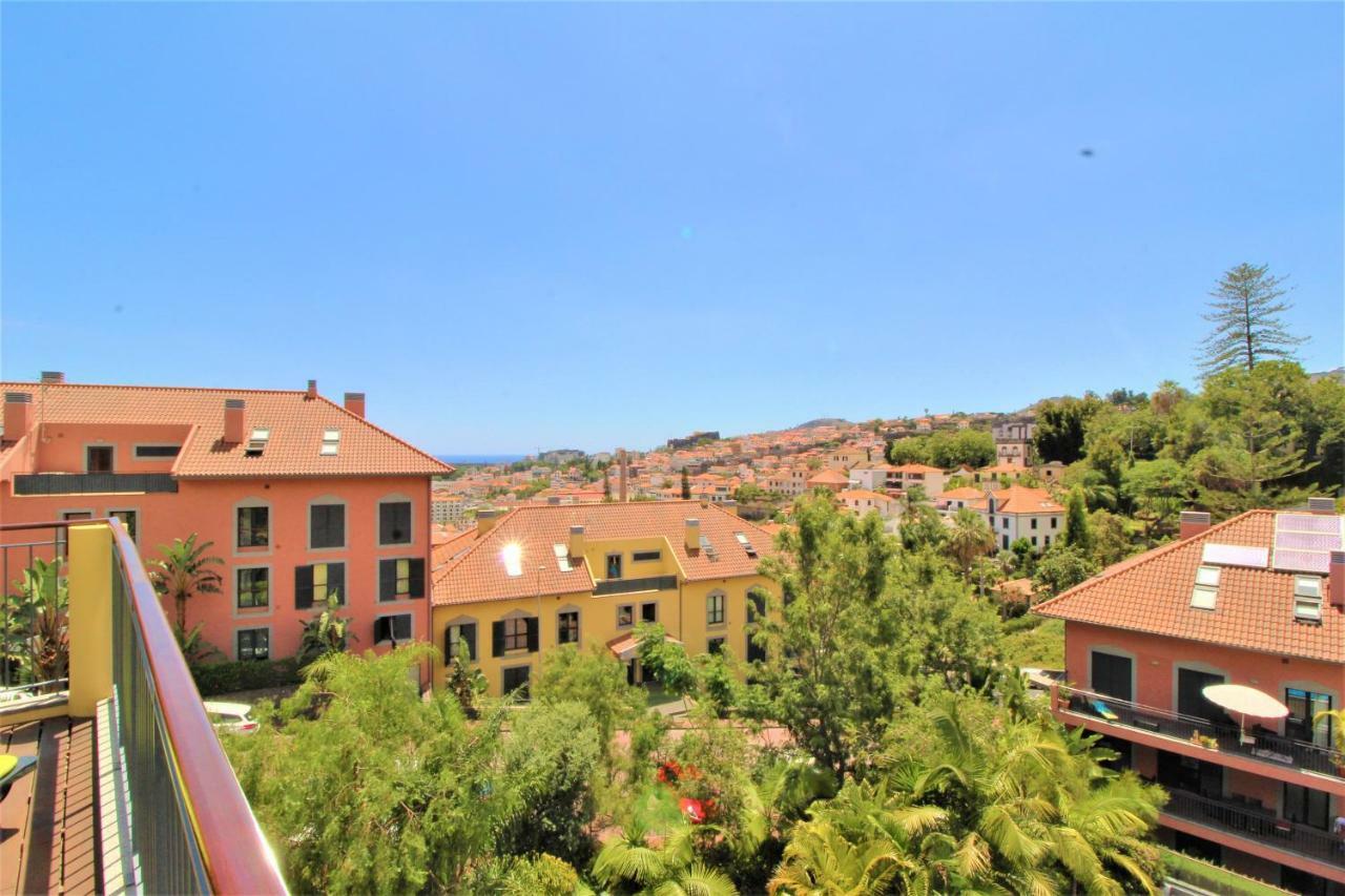 Living Penthouse Apartment Funchal (Madeira)