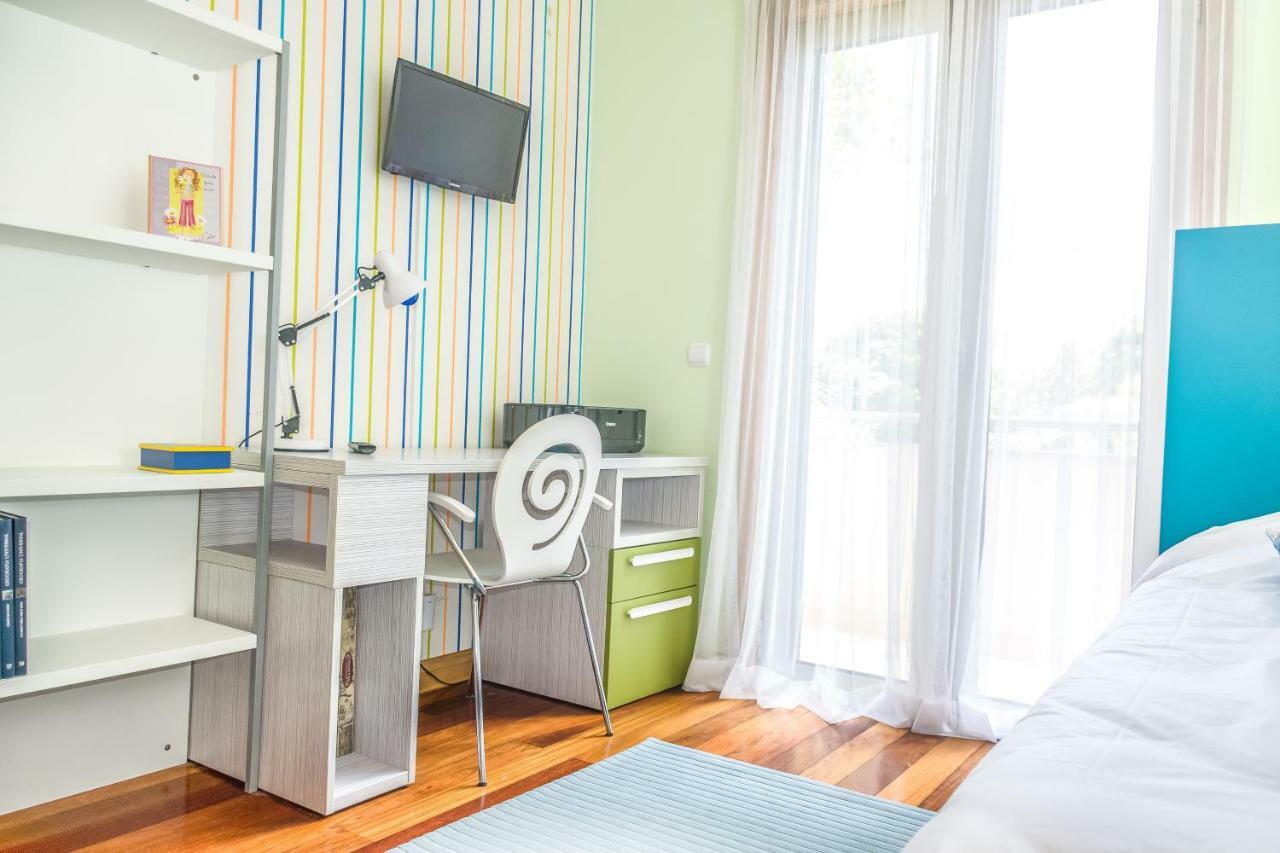 Arcadas Grand Sea View Apartment
