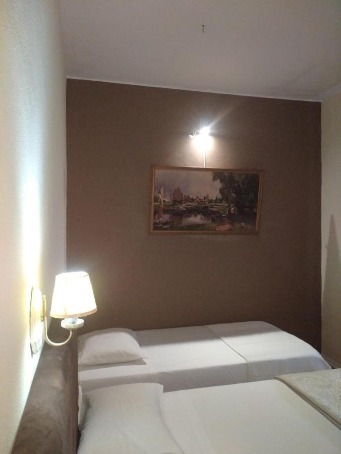 Guest house Residencial Monaco 2*