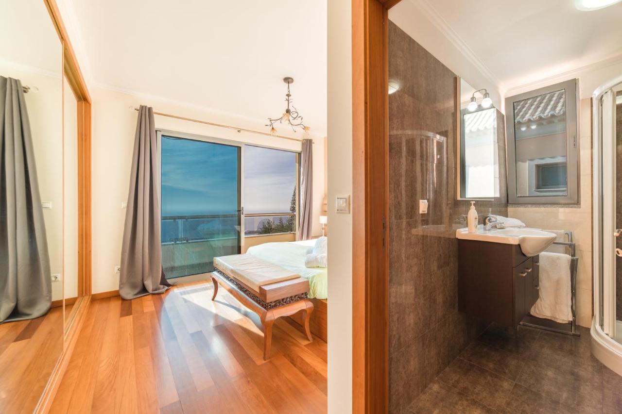 Villa Longueira Biệt thự *