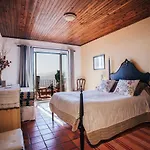 Apartamento Charmoso No Funchal, Com Grande Jardim E Vista Esplendida