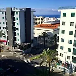 Modern Apartment In Funchal Near City Centre 80M²