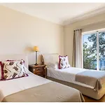 Palheiro Village Apartment In Resort